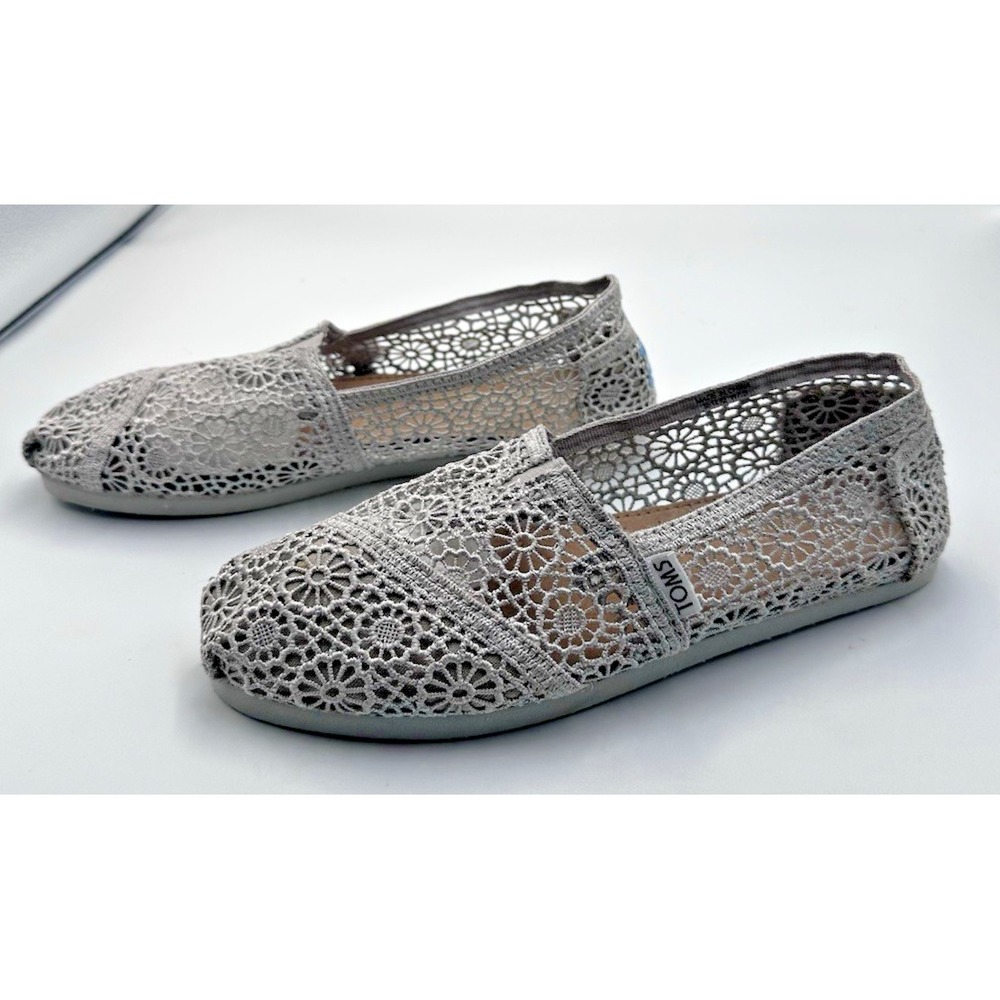 Toms slip-on womans shoes size 7.5